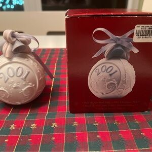 2001 Lladro Pocelain Christmas Ornament with Ribbon